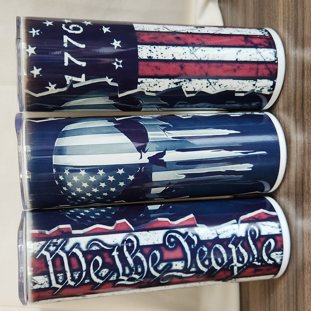 Patriotic Tumbler with American Flag Design